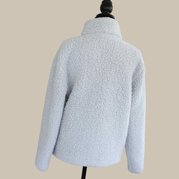 EUC Ivory Ella Light Gray 1/4 Zip Sherpa, Size Small - Picture 3 of 7